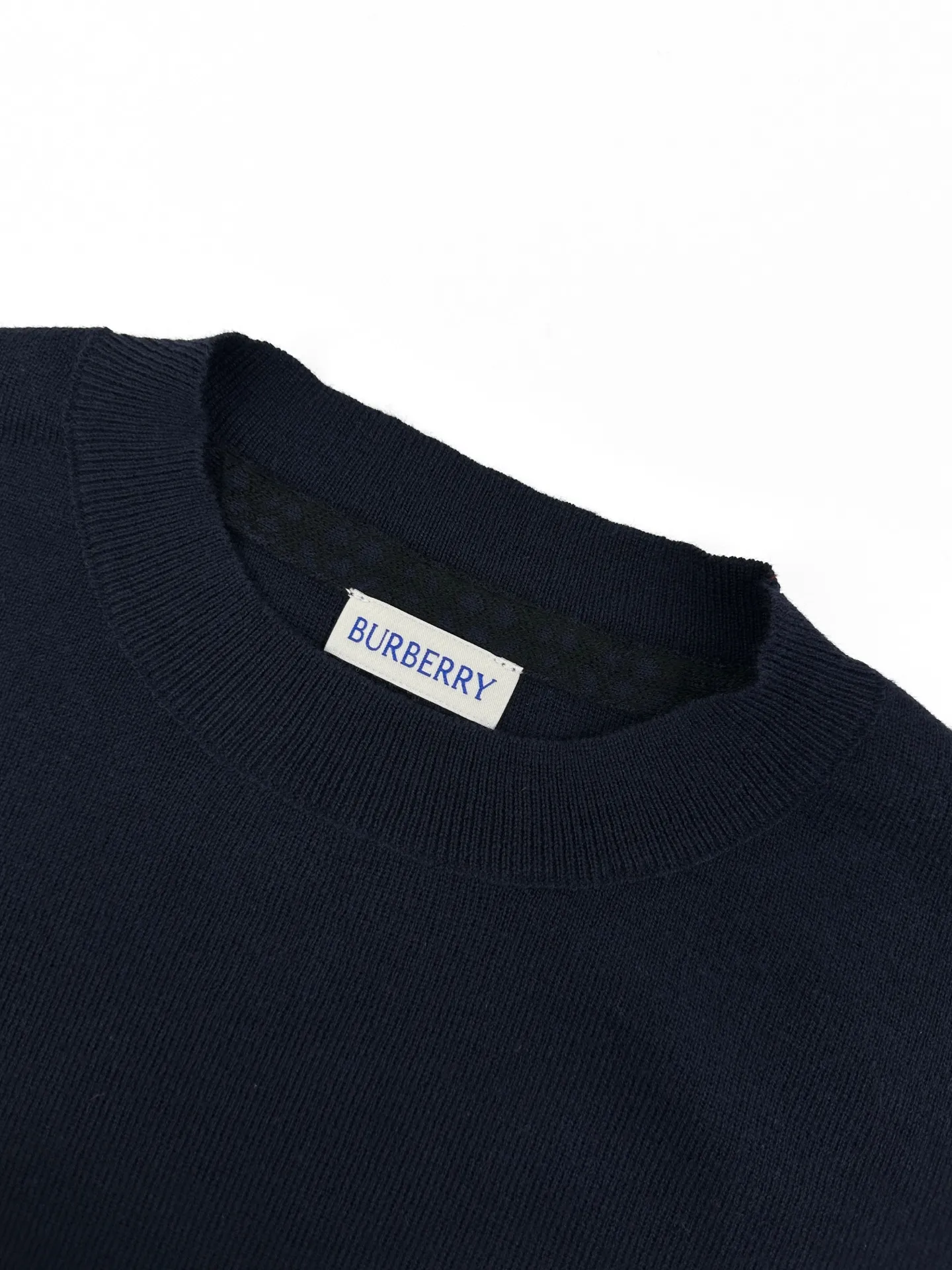 1: Burberry 2: ： 1:1 Burberry ： Size： S M L XL XXL ： AA